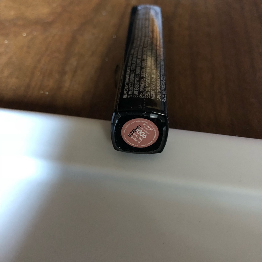 Avon Pro to Go Lipstick